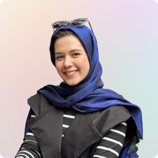 حنانه پهلوانزاده حنانه پهلوانزاده